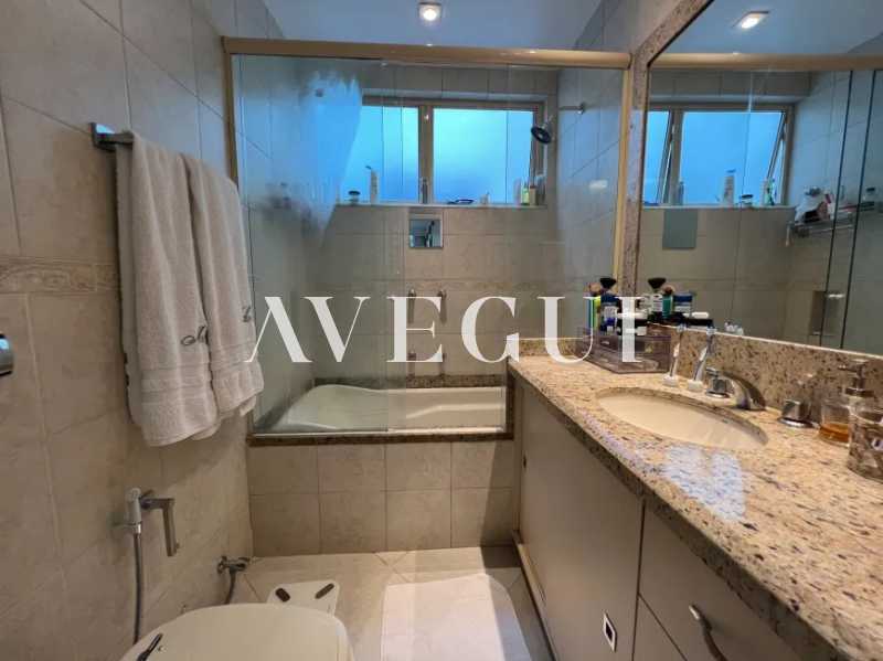 7c04d0f284de2d2bd5b780db72a5b3 - 14