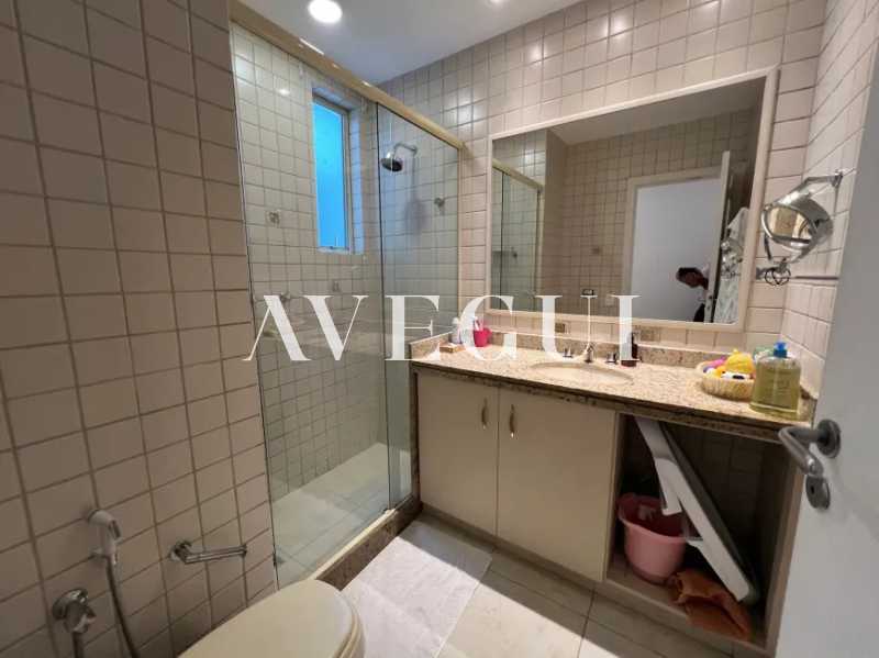 46ea3c515fb7b476779f8de7f85ba3 - 21