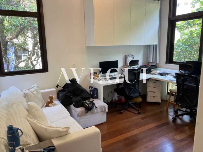 50a1b28165a055e36ca452869631e3 - 22