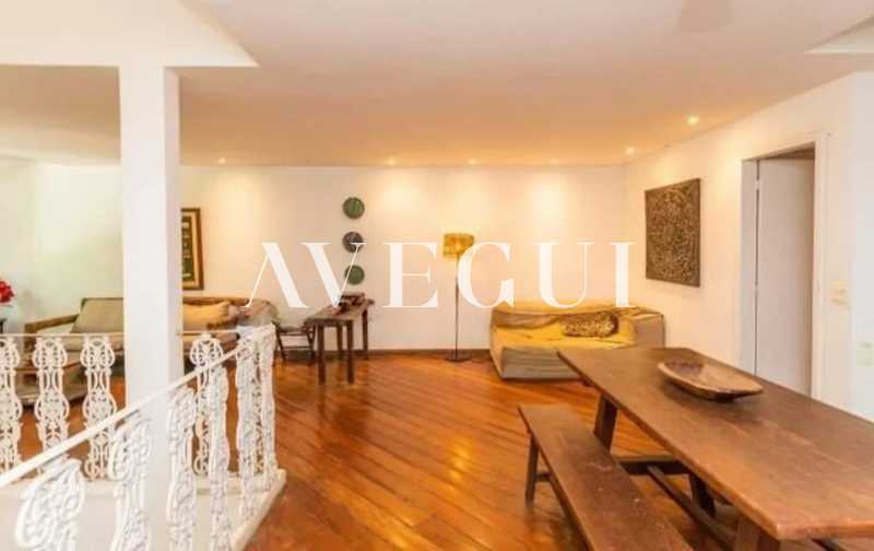 WhatsApp Image 2025-07-18 at 1 - 5