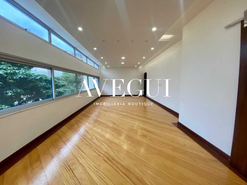 WhatsApp Image 2023-10-09 at 1 - 4