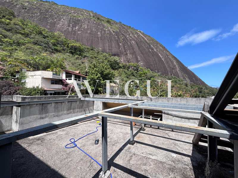 3208d449-f7e4-40c6-9006-e88ede - 24