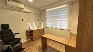 Sala Comercial 25m² com Ar Condicionado e Móveis Planejados à Venda em Ipanema RJ - AISL10001
