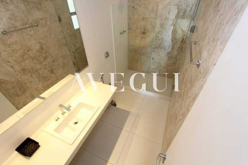 WhatsApp Image 2025-11-05 at 1 - 23