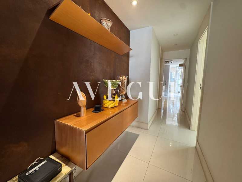 Conheça b3a2c479-540c-4d7a-acab-6899ba do imóvel - Apartamento de Luxo Reformado à Venda em Copacabana | 173m², 3 Quartos, sendo 2 Suítes - AIAP30545 - 14 b3a2c479-540c-4d7a-acab-6899ba - 14