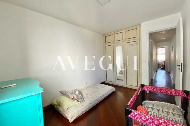 original895160176-122.13743453 - 23