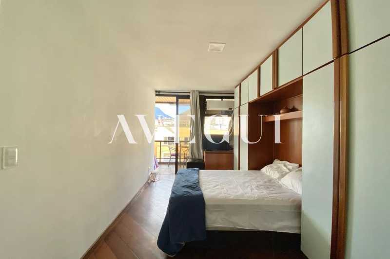 original895160176-718.26078291 - 13