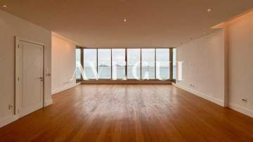 Duplex Frente Mar na Avenida Vieira Souto | 278m² com Área Externa - ALAP20260