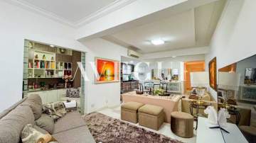 Apartamento 3 quartos 118M² reformado a venda em Copacabana quadra da praia. - ALAP30508