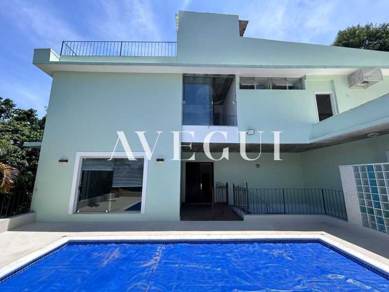 0C48308D-26C3-4D3B-B906-B412A1 - 3