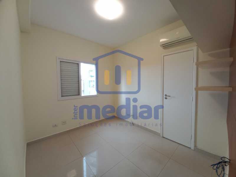 Quarto - 19