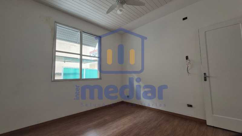 03 QUARTO 01 2 - 11