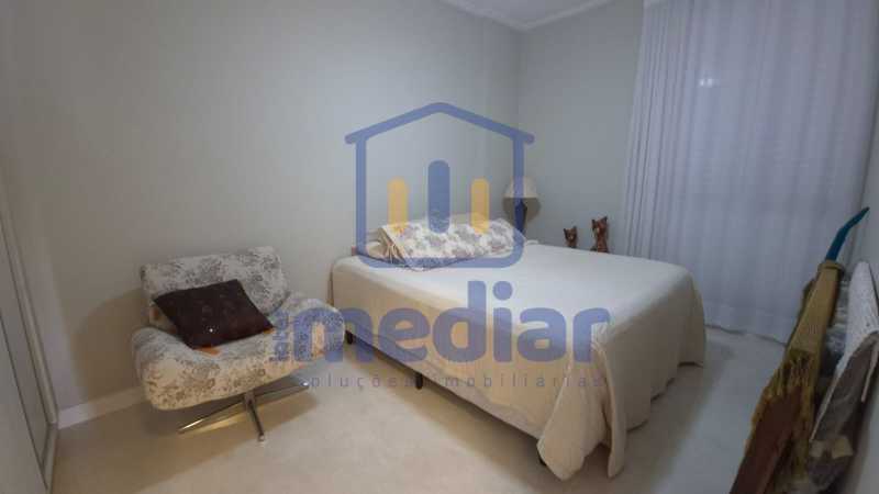 06 SUITE 2 - 25