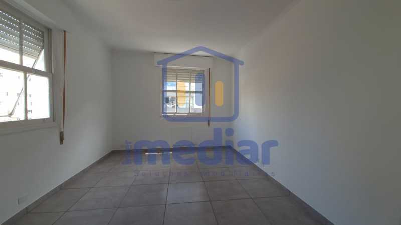 10 SUITE 01 2 - 21