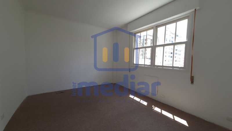 12 SUITE 2 2 - 25