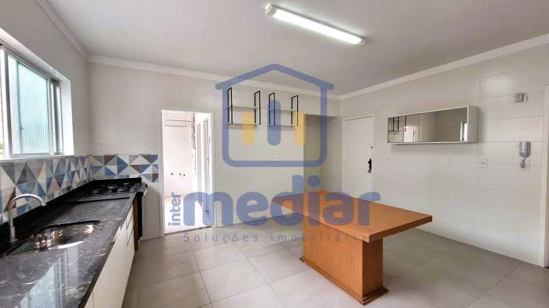P Praia 20 - 17