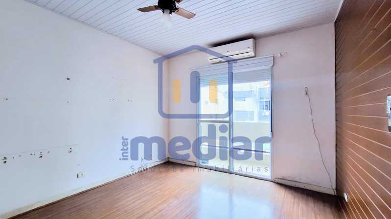 Quarto da Frente com varanda - 6