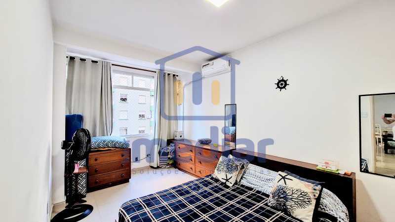 Quarto visão da porta - 19