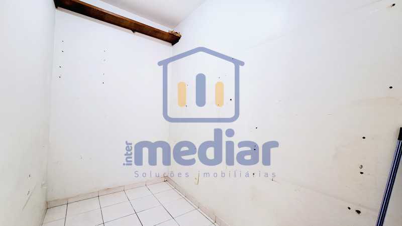 Quarto de Serviço - 18