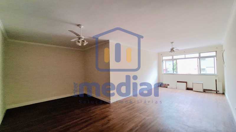 Sala em L - 1