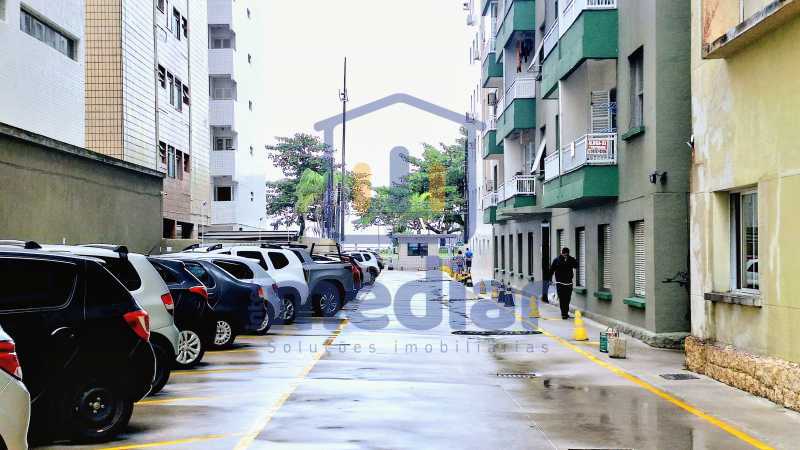 Entrada estacionamento - 17