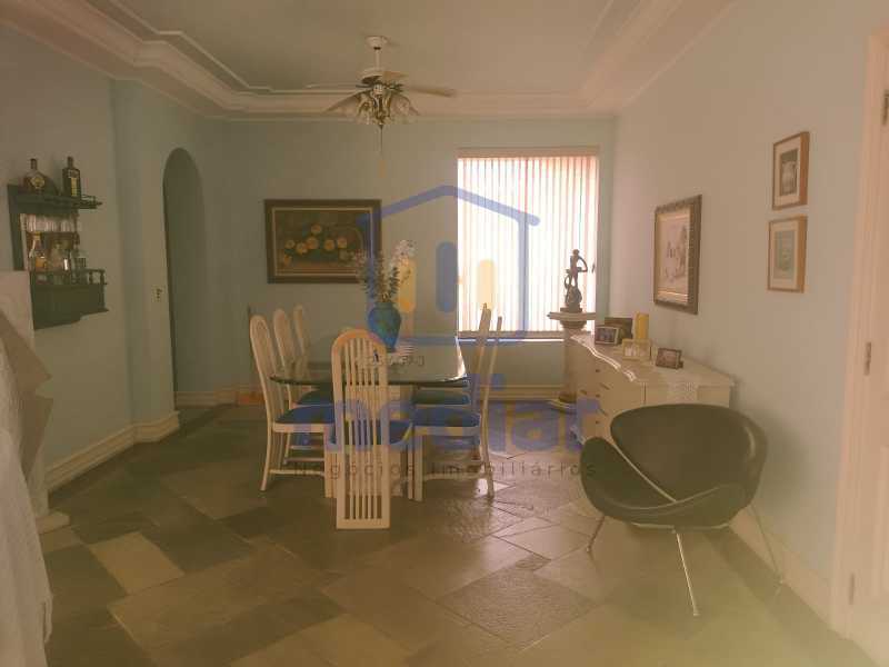 908ab0e4-71e2-47de-9aee-6cd859 - 11