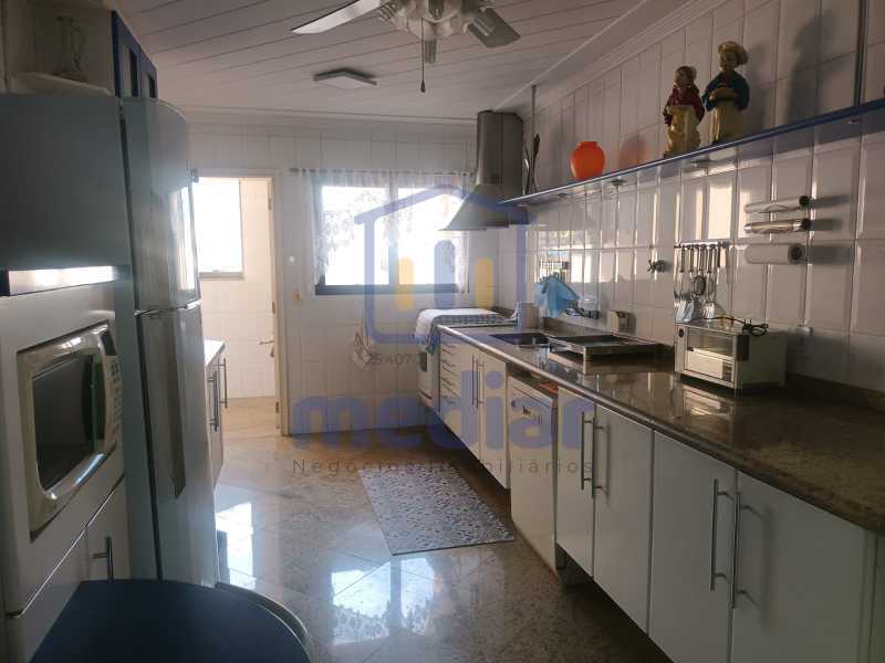 657313bb-7dc3-4036-9422-ed9538 - 12