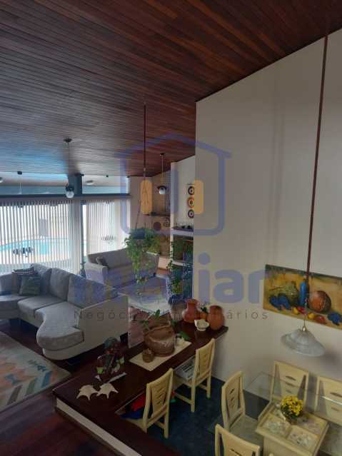 417da05d-4191-45c5-b628-c4f1a6 - 11