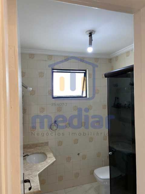 98d0fedf-7bbe-450c-9489-aadbbd - 9