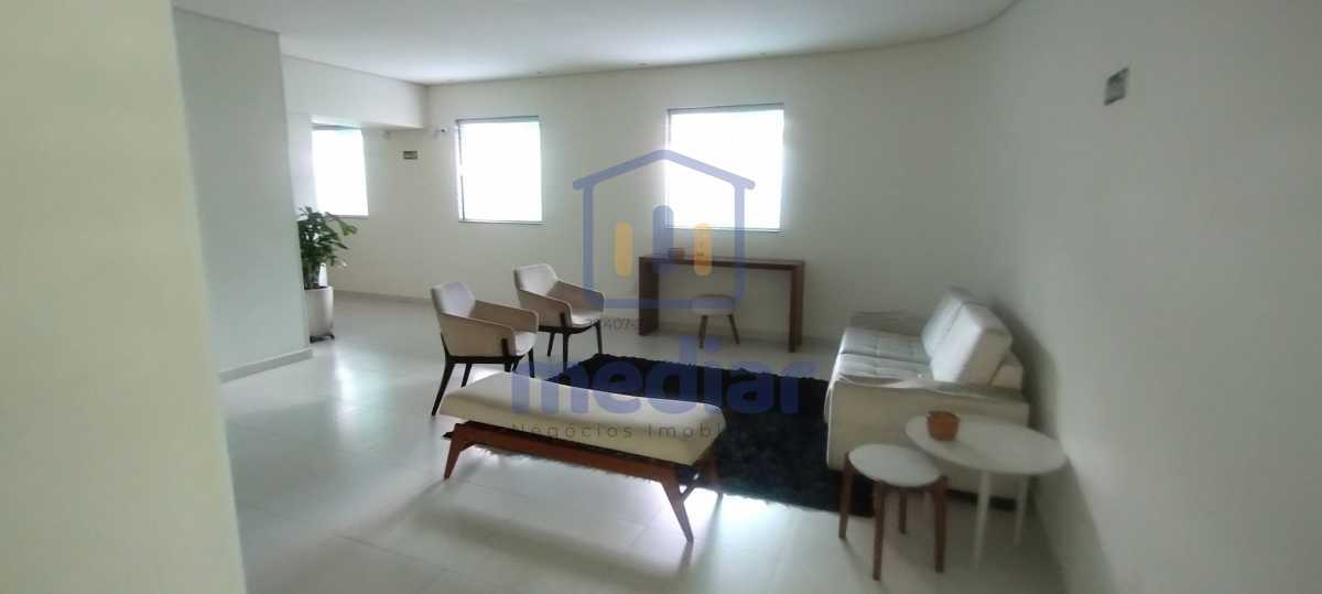 Sala de espera do prédio - 27