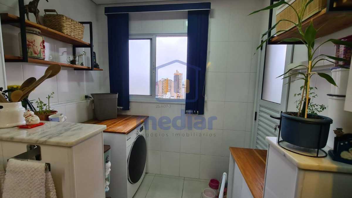 Área de serviço - 12