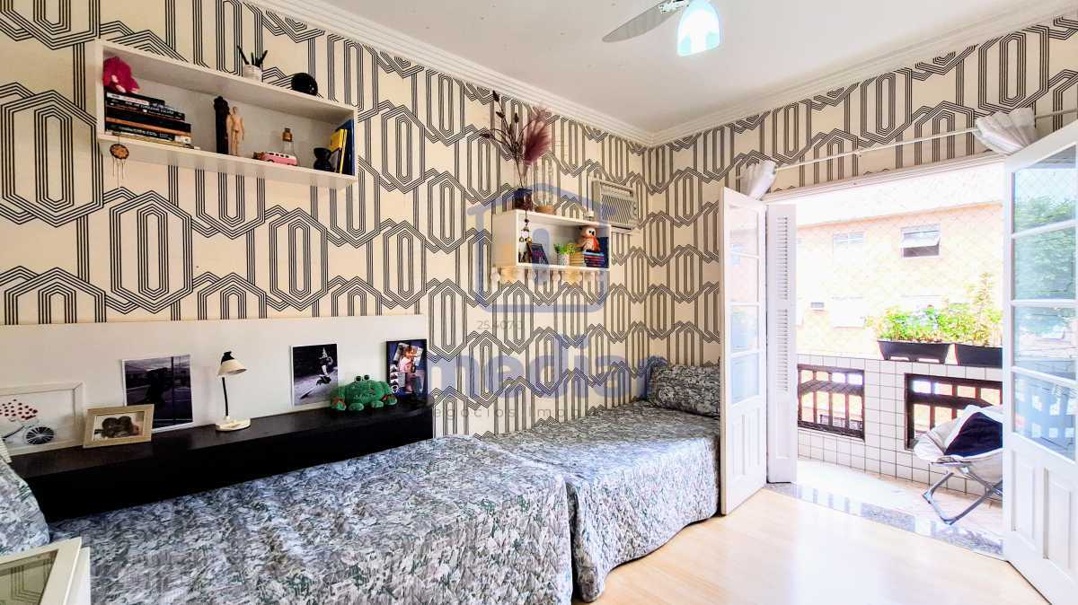 Quarto 2 com varanda - 15