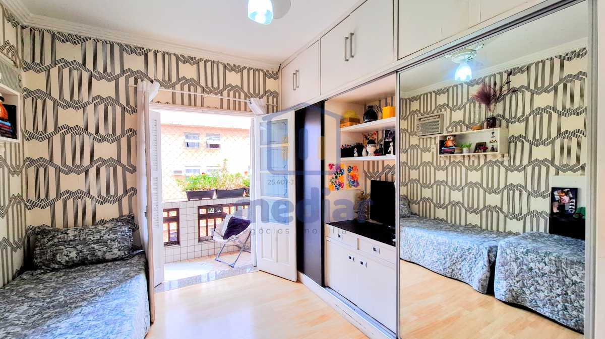 Quarto 2 com varanda - 17