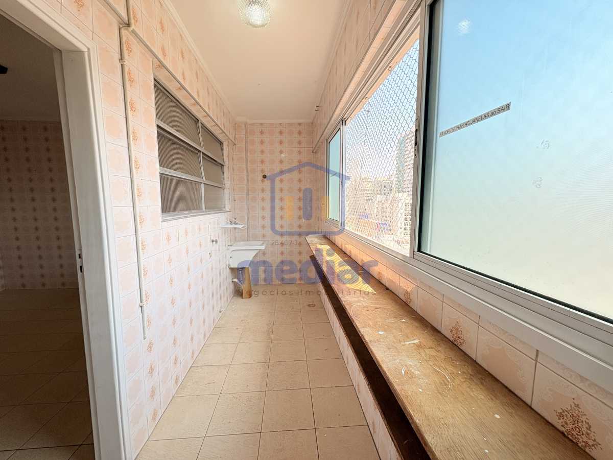 Área de serviço - 13