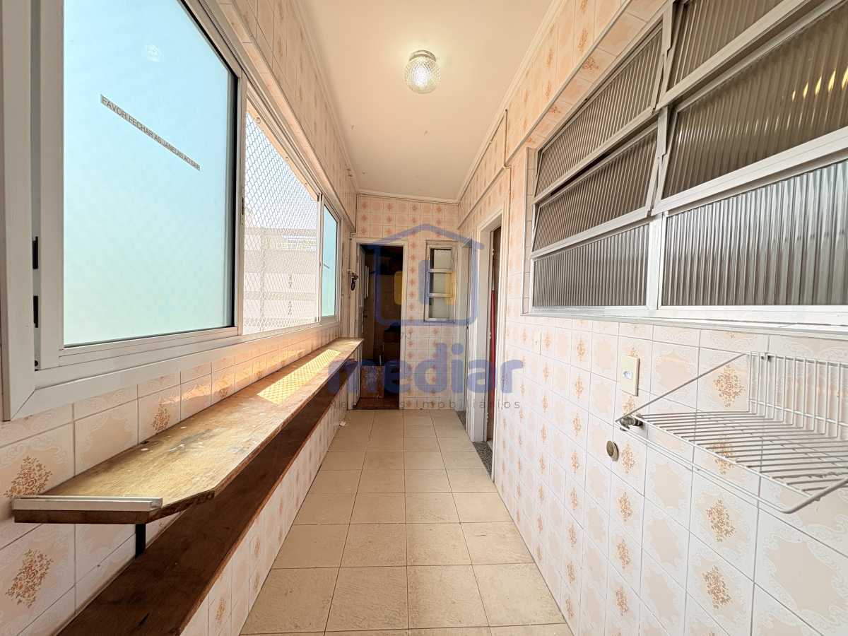 Área de serviço - 14