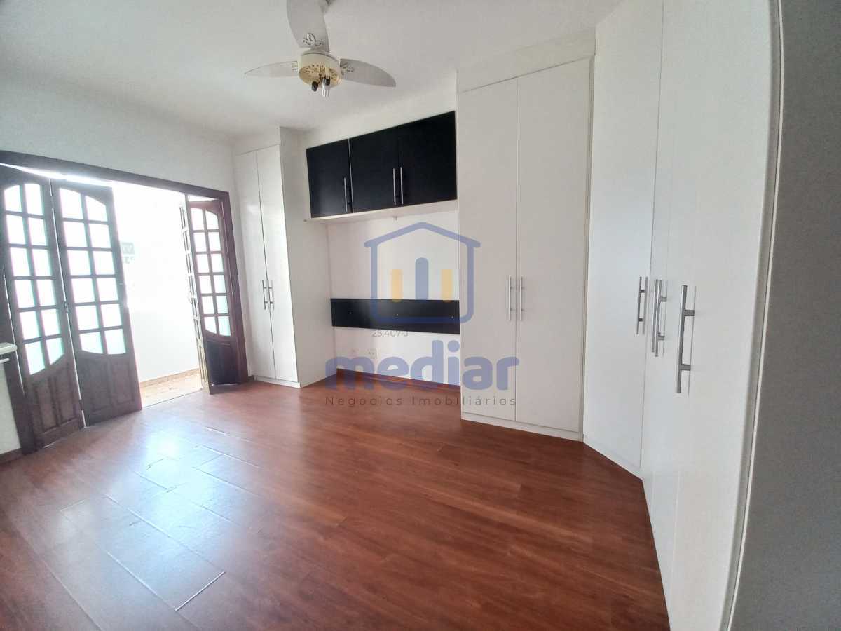 Quarto - 13
