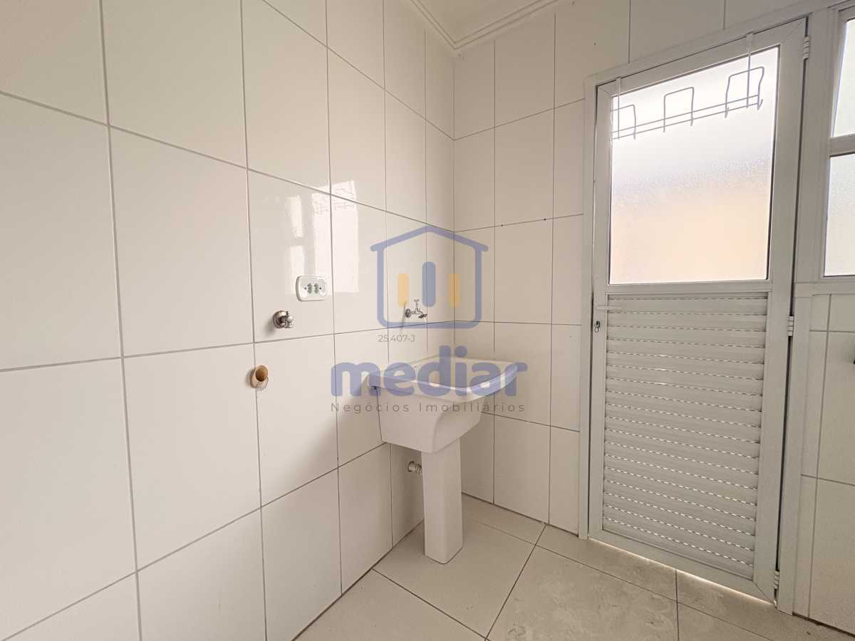 Área de serviço - 12