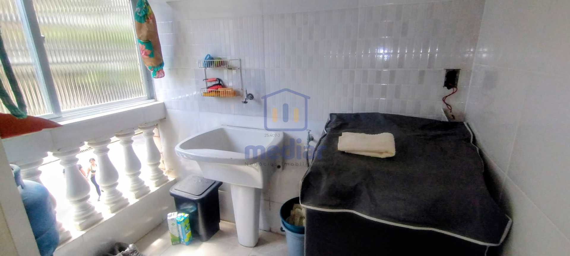 Área de Serviço - 9