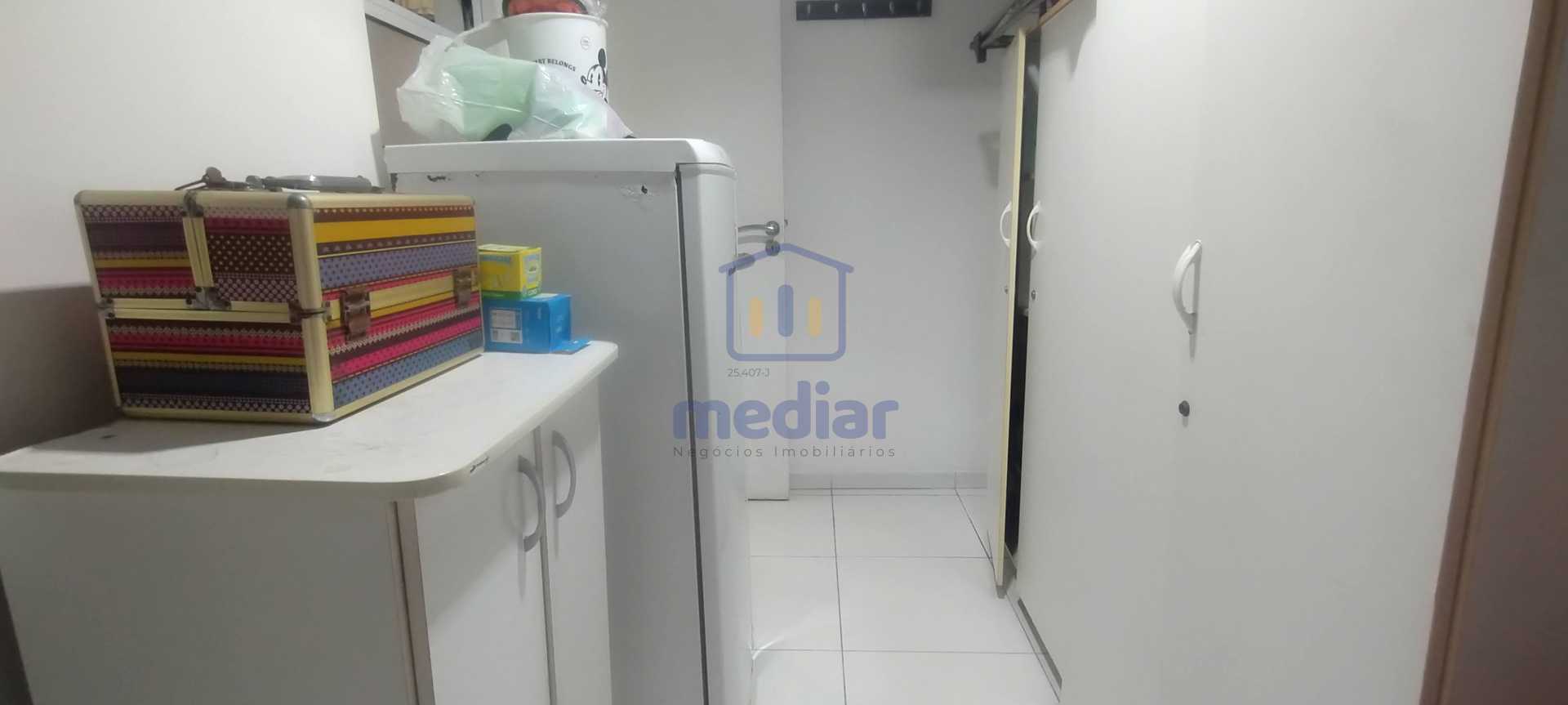 Dependência de Empregada - 11