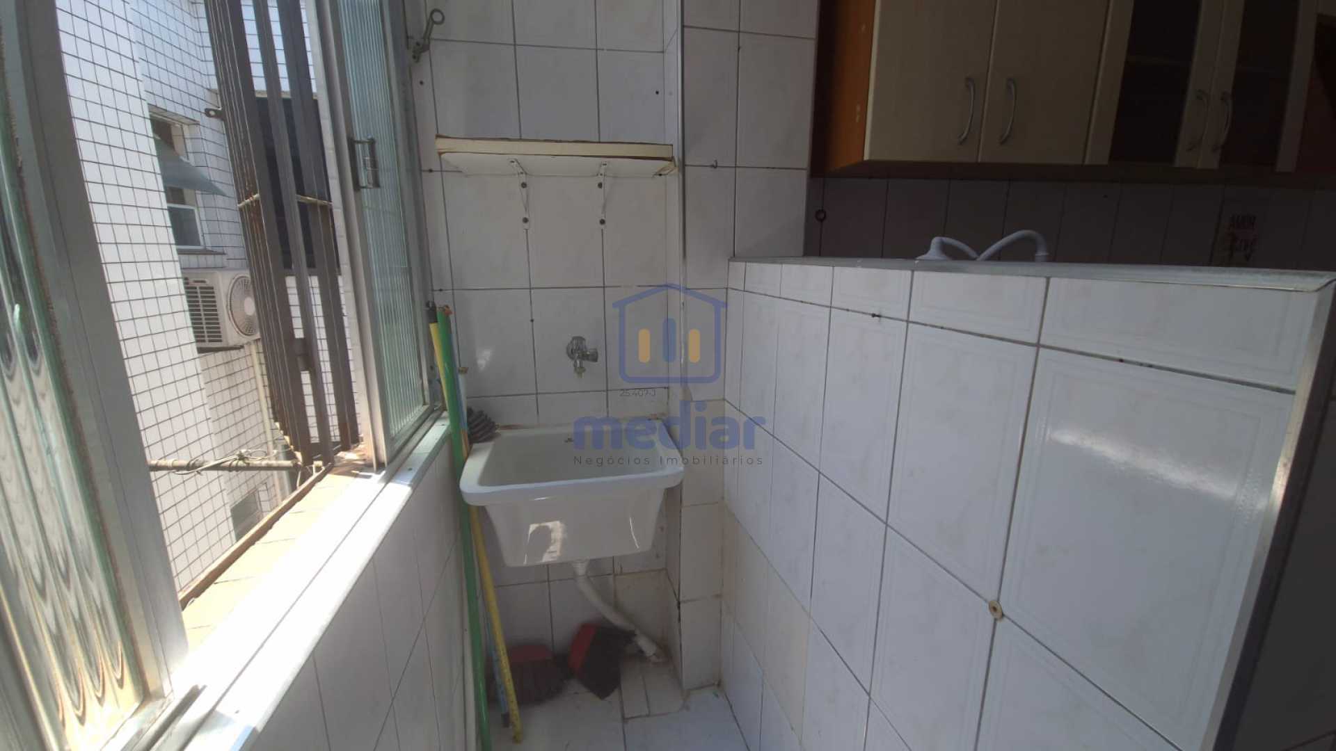 02A AREA SERVIÇO - 12