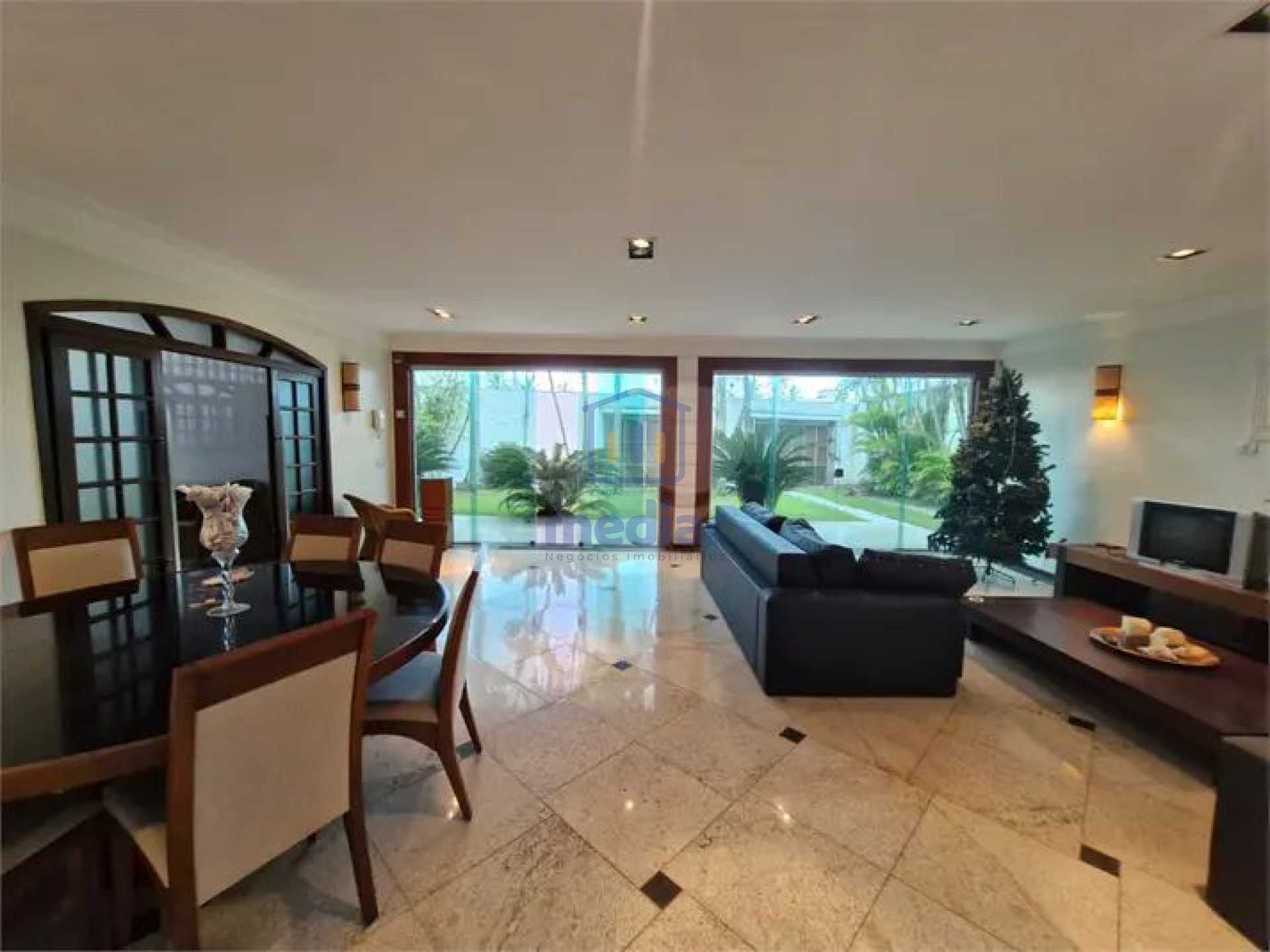 6693d0a5-2bfd-433c-84b0-7ee5c2 - 2