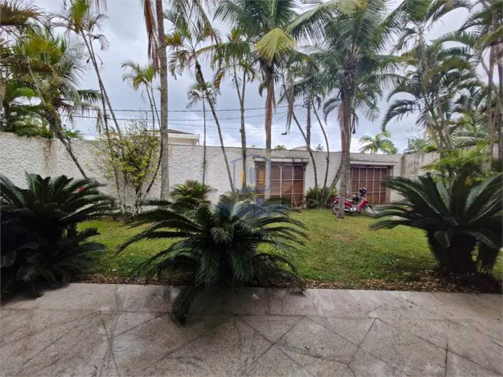 a13ff1d0-4332-40d2-8fd7-ef7449 - 20