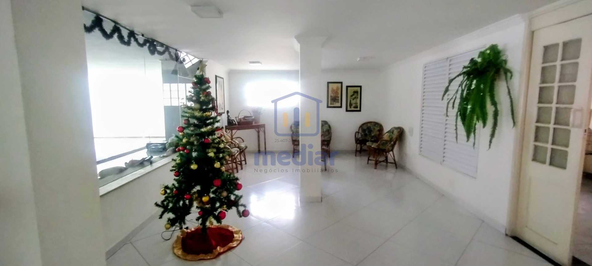 Entrada do Prédio - 16