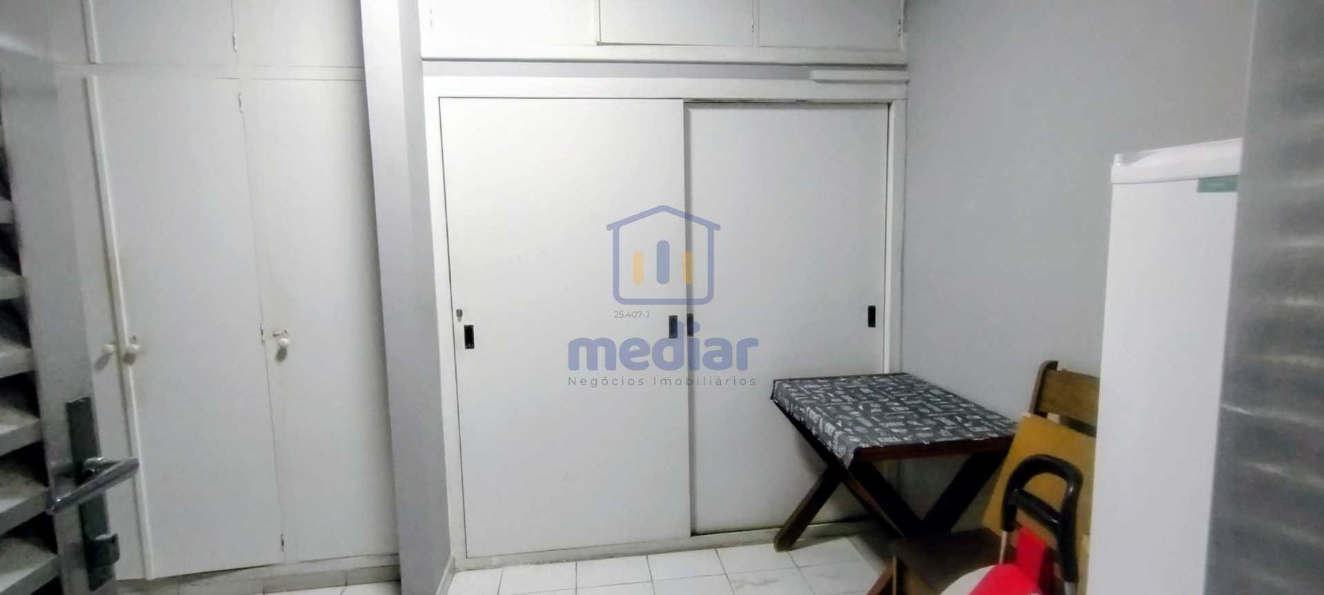 Dependencia de Empregada - 18