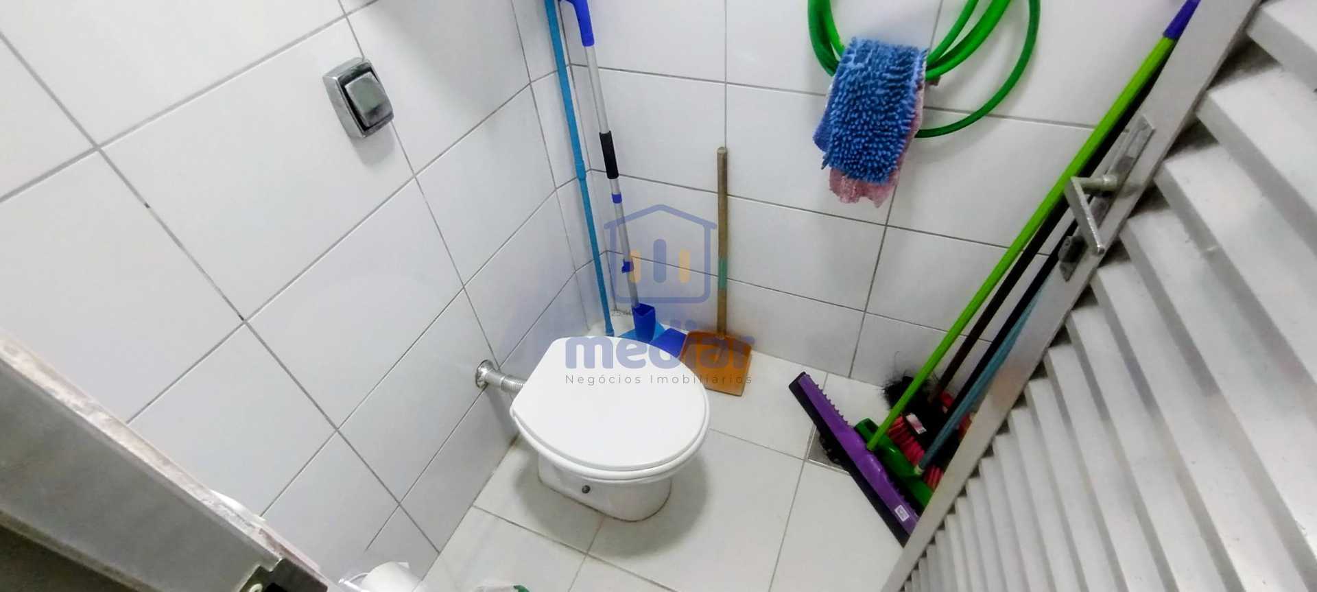 Banheiro de Serviço - 20