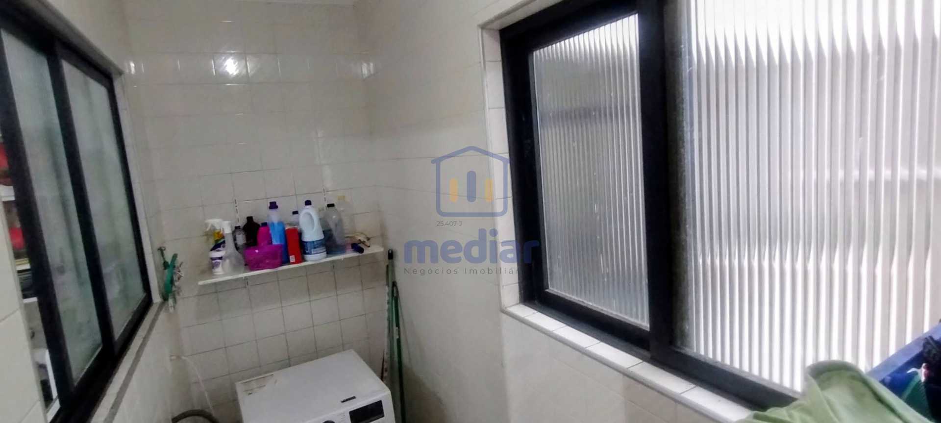 Área de Serviço - 20