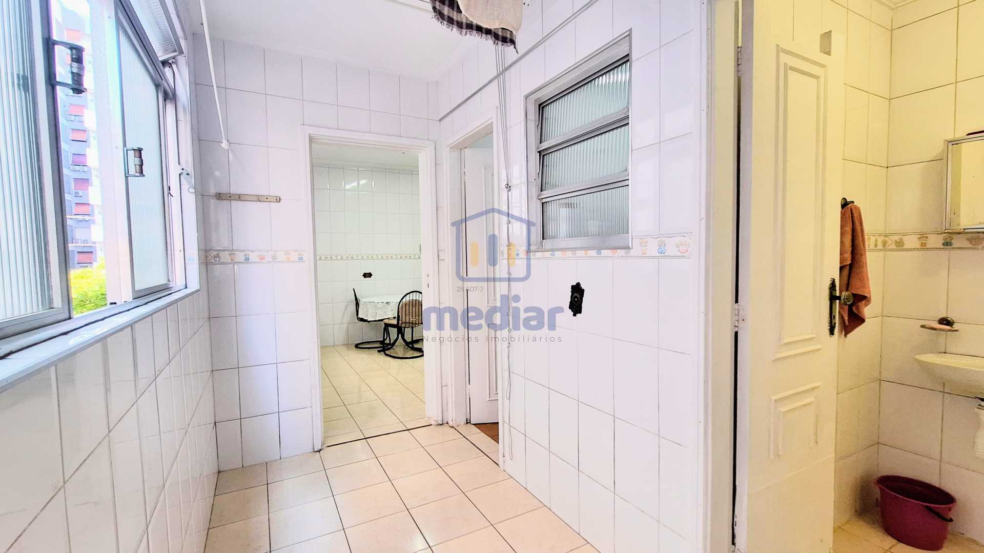 Área de Serviço - 5