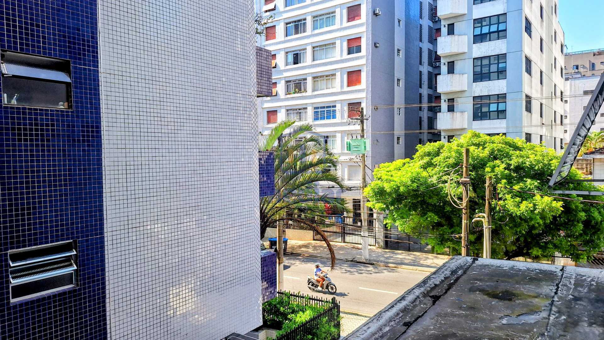 Vista lateral da rua - 8