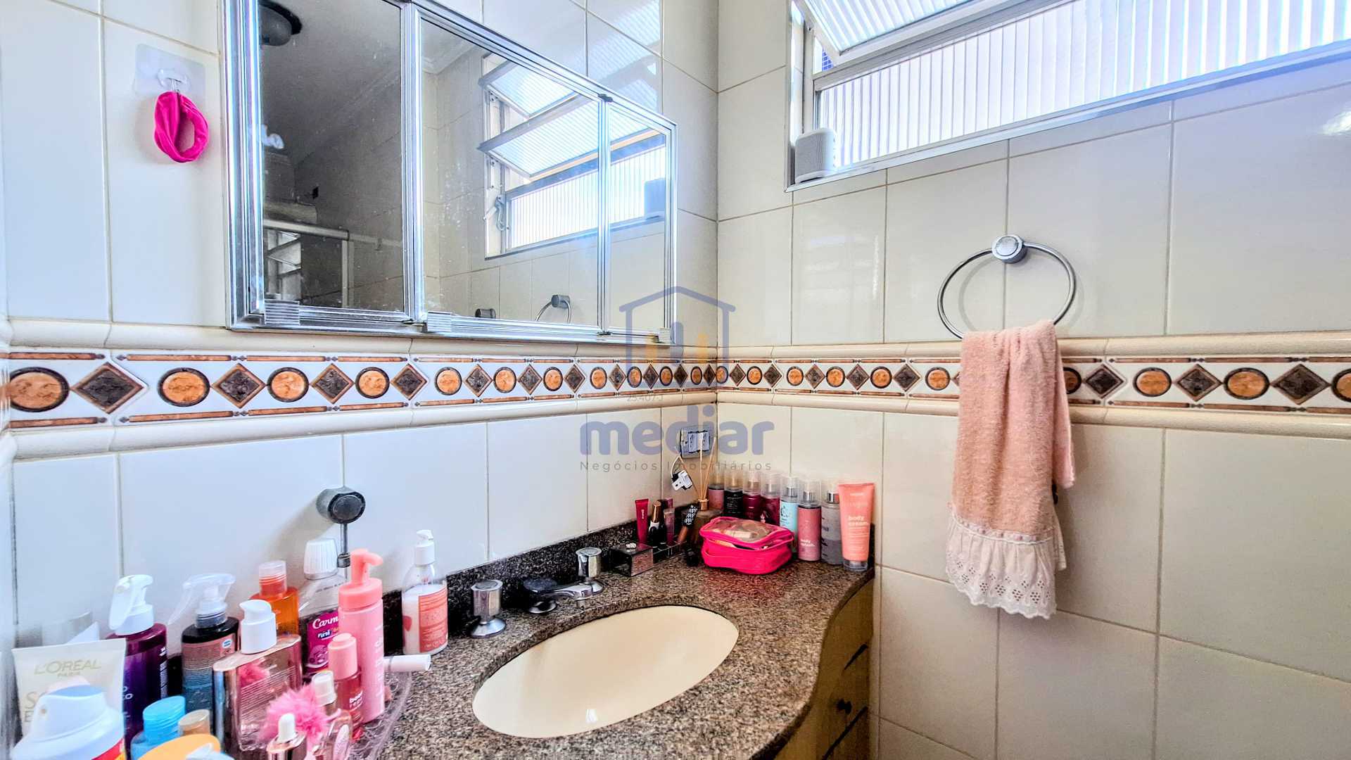 Banheiro suíte - 18