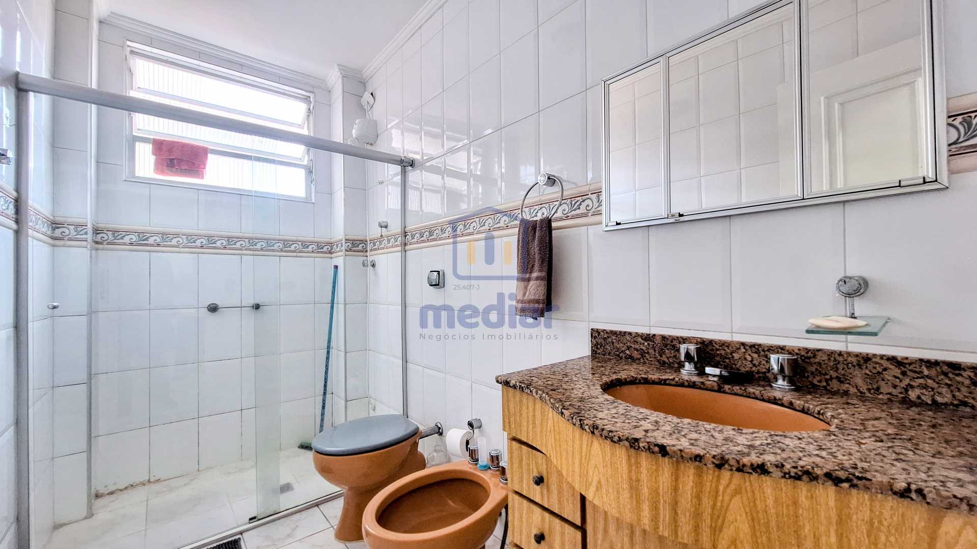 Banheiro social - 12